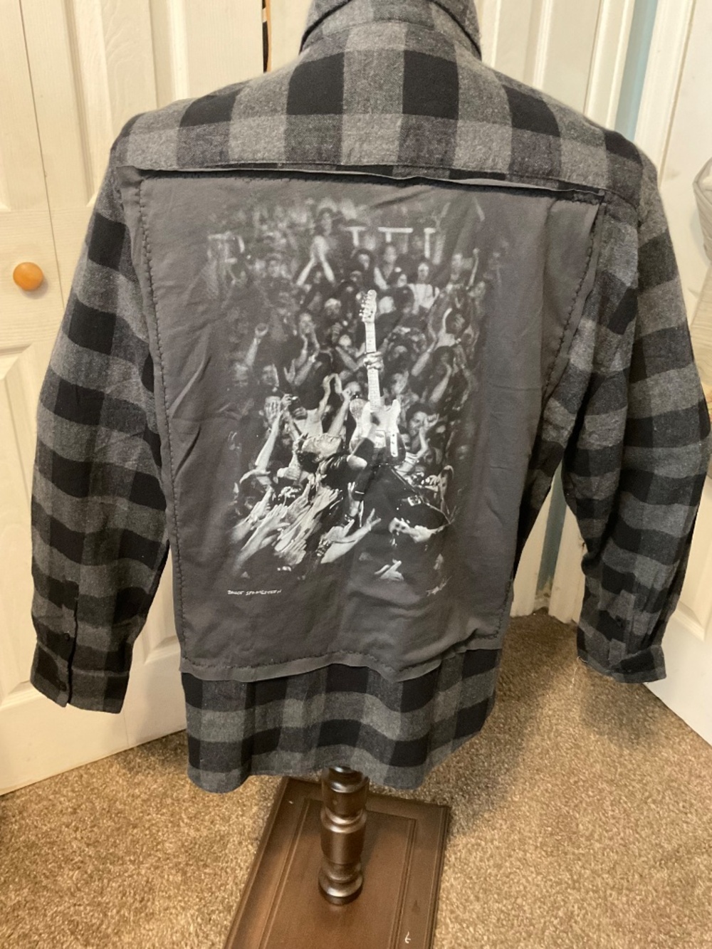 Bruce Springsteen Upcycled Back Graphic T-Shirt on Men's Large Flannel